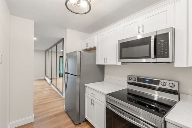 159 Bittersweet Ln 123, Randolph, MA 02368