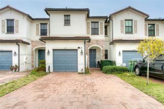 11017 W 33rd Way, Hialeah, FL 33018