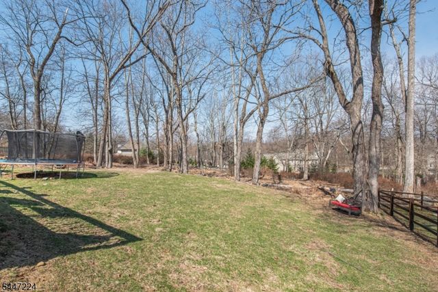 24 Valley View Trl, Sparta Twp., NJ 07871