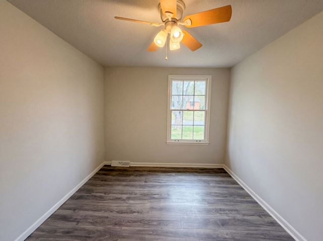 435 Victory Rd, Clarksville, TN 37042