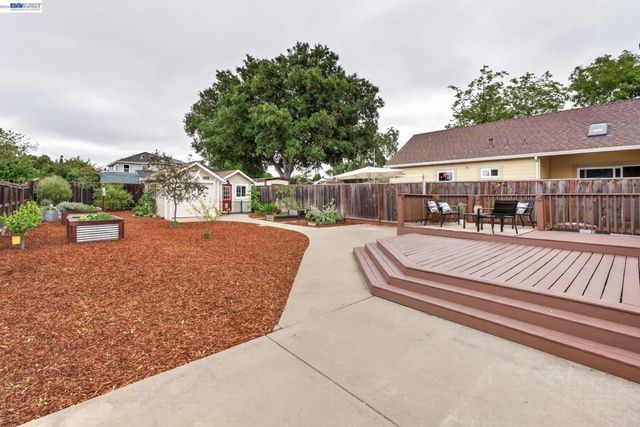 838 S I St, Livermore, CA 94550