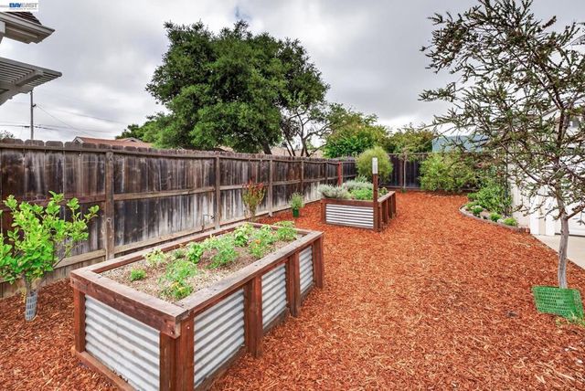838 S I St, Livermore, CA 94550
