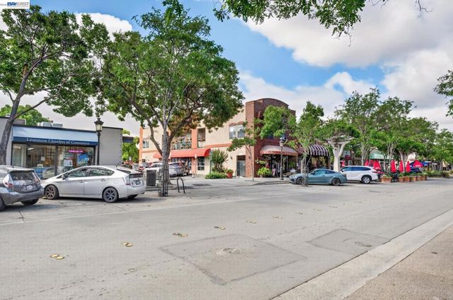 838 S I St, Livermore, CA 94550