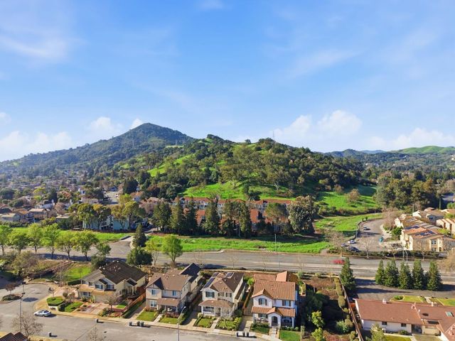190 Christine Lynn Drive, Morgan Hill, CA 95037