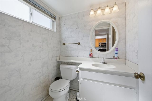 2000 W Palmyra Avenue 7, Orange, CA 92868