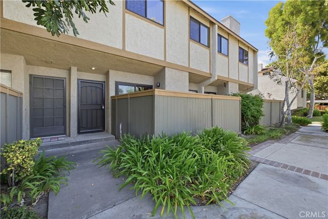 2000 W Palmyra Avenue 7, Orange, CA 92868