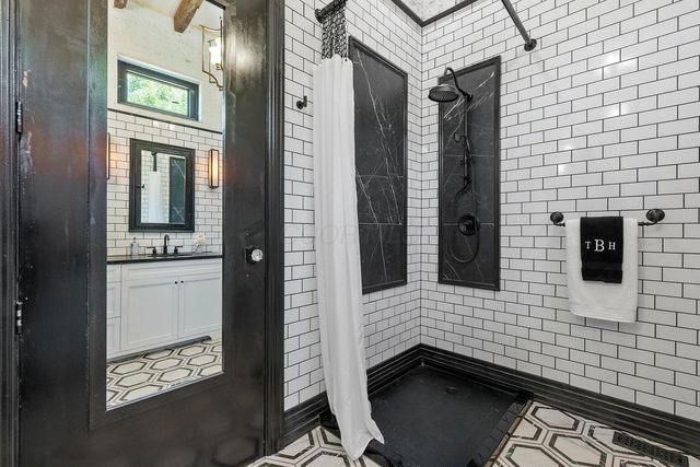43-45 W Markison Avenue, Columbus, OH 43207