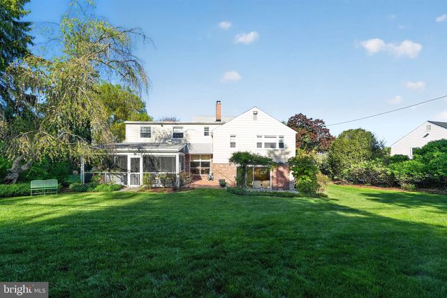 307 COLONIAL DR, Wallingford, PA 19086
