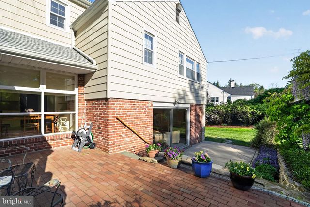 307 COLONIAL DR, Wallingford, PA 19086