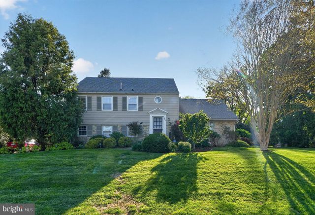 307 COLONIAL DR, Wallingford, PA 19086