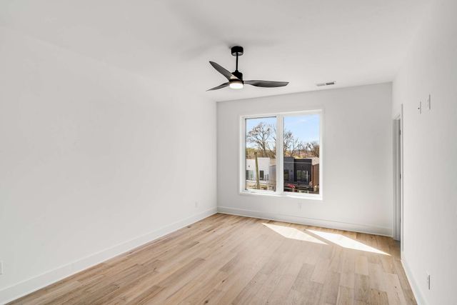 1726 Nassau St, Nashville, TN 37208