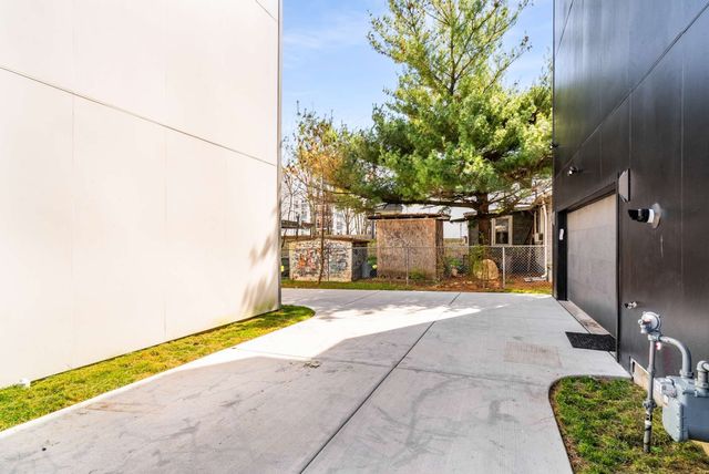 1726 Nassau St, Nashville, TN 37208