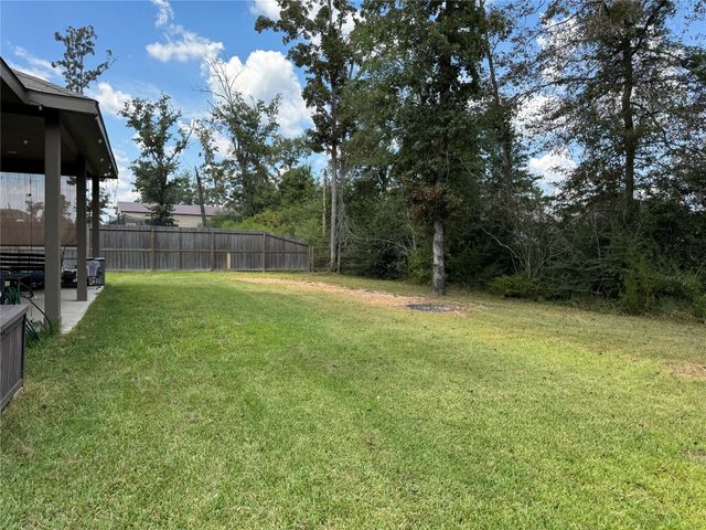 6102 Hazel Lake Drive, Conroe, TX 77303