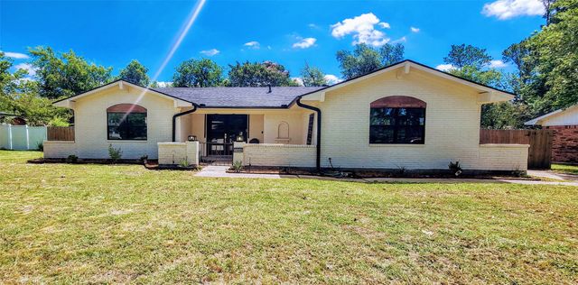 2908 Washington Street, Commerce, TX 75428