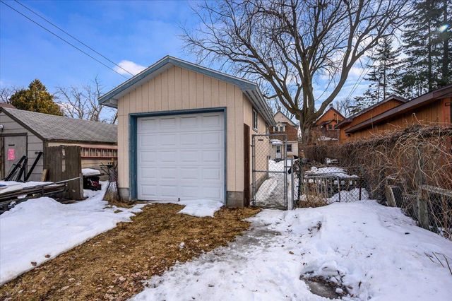 1823 Oakes Avenue, Superior, WI 54880