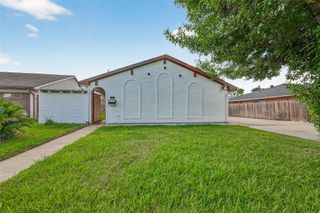 11811 Rowan, Houston, TX 77072