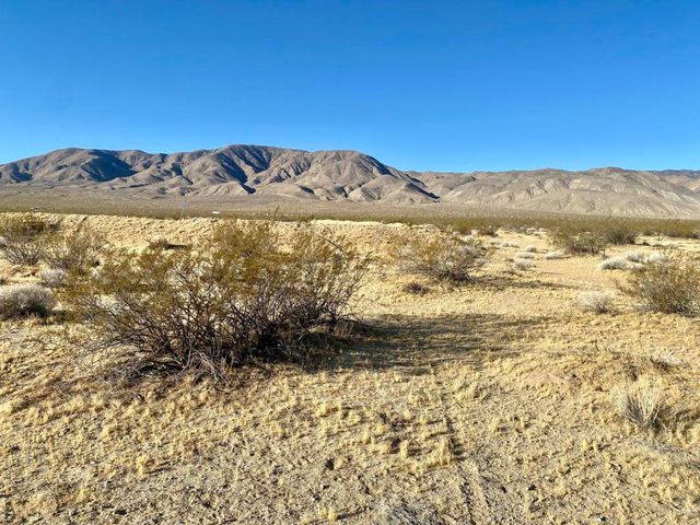 104 Joshua Tree Road, Johnson Valley, CA 92285