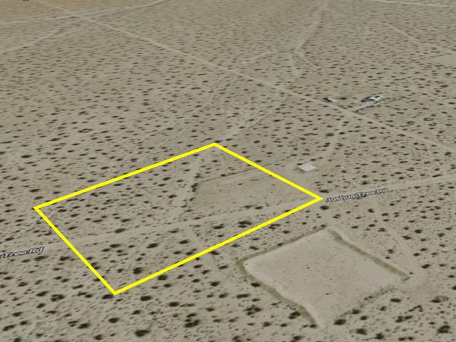 104 Joshua Tree Road, Johnson Valley, CA 92285