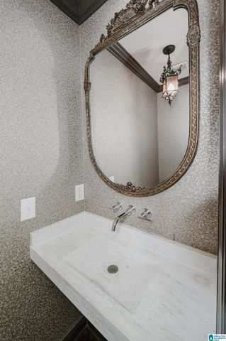 3909 JACKSON BOULEVARD, Mountain Brook, AL 35213