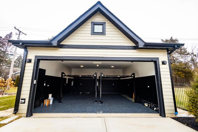 740 67th Place, Willowbrook, IL 60527