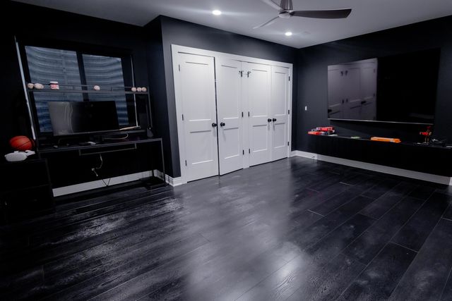 740 67th Place, Willowbrook, IL 60527