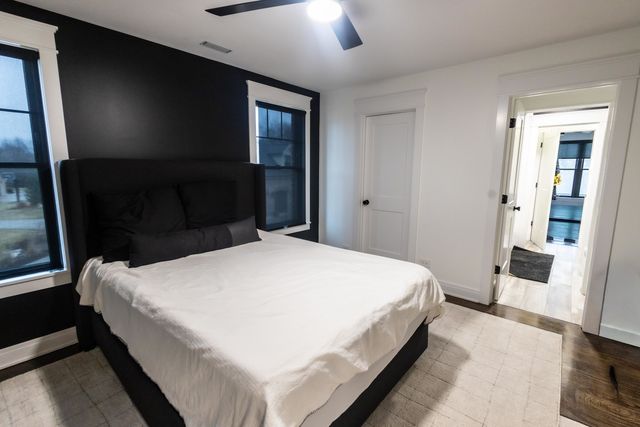 740 67th Place, Willowbrook, IL 60527