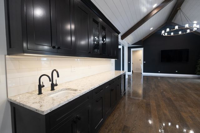 740 67th Place, Willowbrook, IL 60527