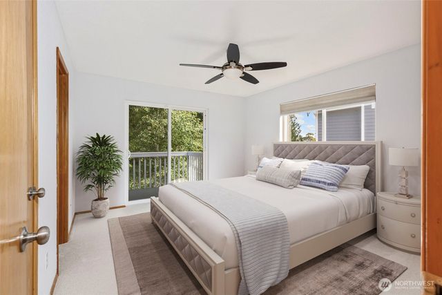 3744 NE Trout Brook Lane, Bremerton, WA 98311