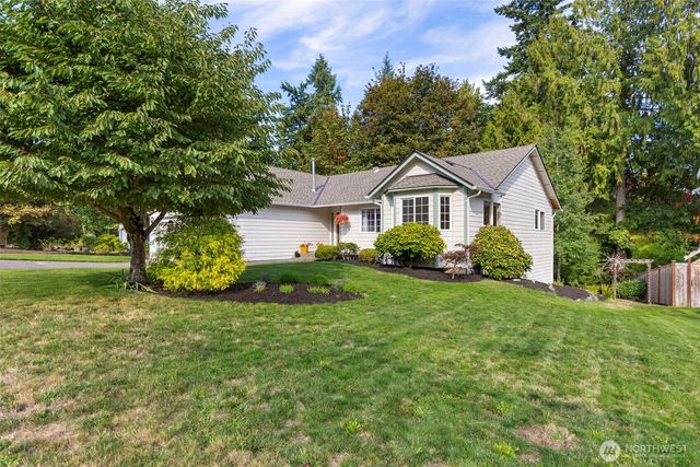 3744 NE Trout Brook Lane, Bremerton, WA 98311