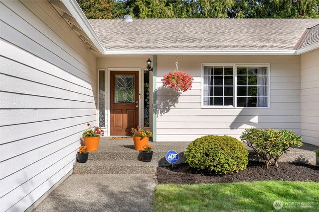 3744 NE Trout Brook Lane, Bremerton, WA 98311