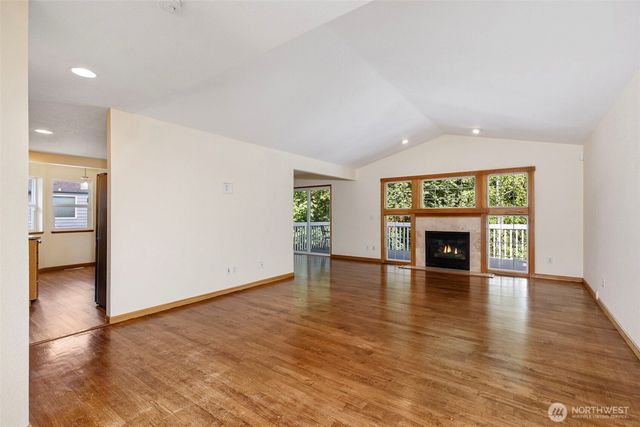 3744 NE Trout Brook Lane, Bremerton, WA 98311