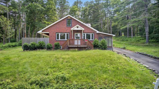 52 Luxton Lake Road, Narrowsburg, NY 12764