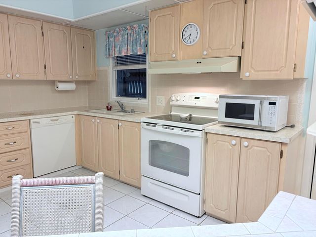 37010 EXUMA BAY, Boynton Beach, FL 33436