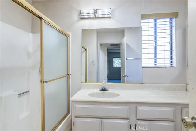 13203 Vanowen Street 8, North Hollywood, CA 91605
