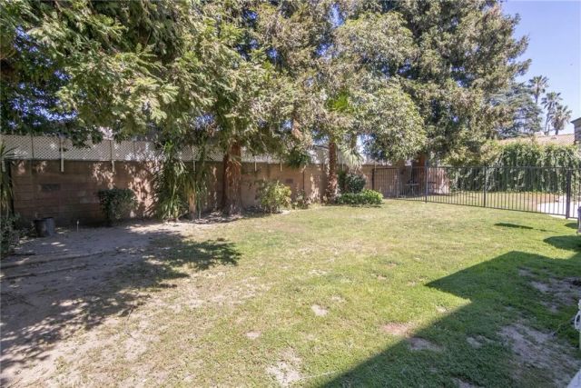 13203 Vanowen Street 8, North Hollywood, CA 91605