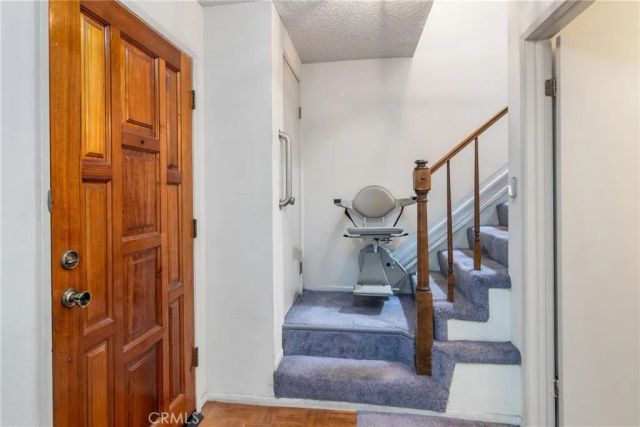 13203 Vanowen Street 8, North Hollywood, CA 91605