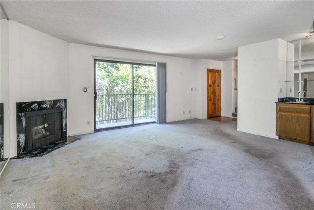 13203 Vanowen Street 8, North Hollywood, CA 91605