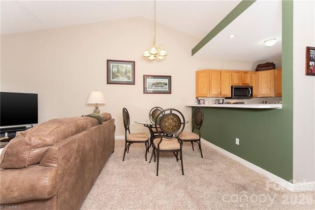 195 Stadium Oaks Drive, Clemmons, NC 27012