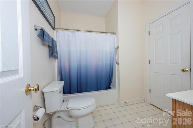 195 Stadium Oaks Drive, Clemmons, NC 27012