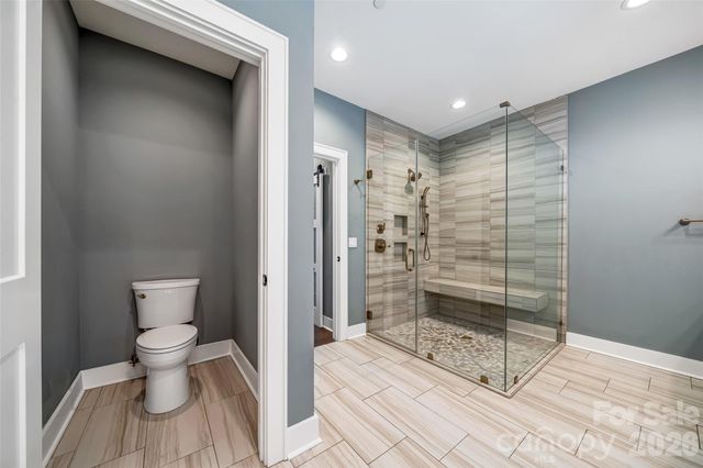 98 Rock Cliff Way, Hendersonville, NC 28791