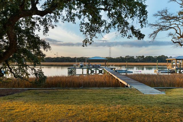 1001 Palm Boulevard, Isle Of Palms, SC 29451