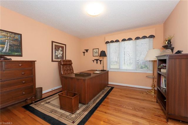 4255 Briar Creek Road, Clemmons, NC 27012