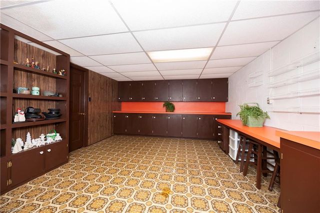 4255 Briar Creek Road, Clemmons, NC 27012