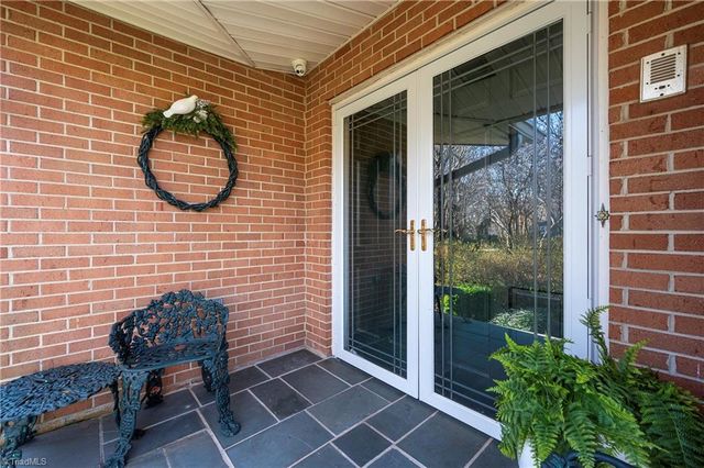 4255 Briar Creek Road, Clemmons, NC 27012