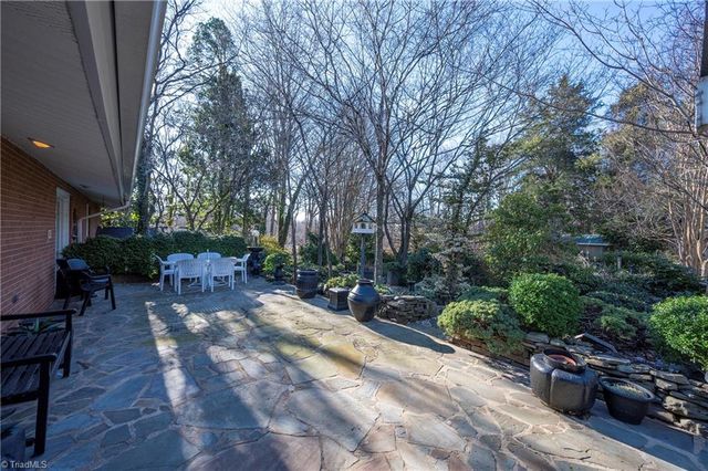 4255 Briar Creek Road, Clemmons, NC 27012