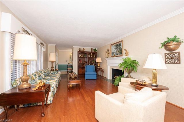 4255 Briar Creek Road, Clemmons, NC 27012