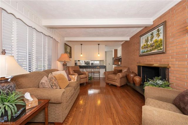 4255 Briar Creek Road, Clemmons, NC 27012