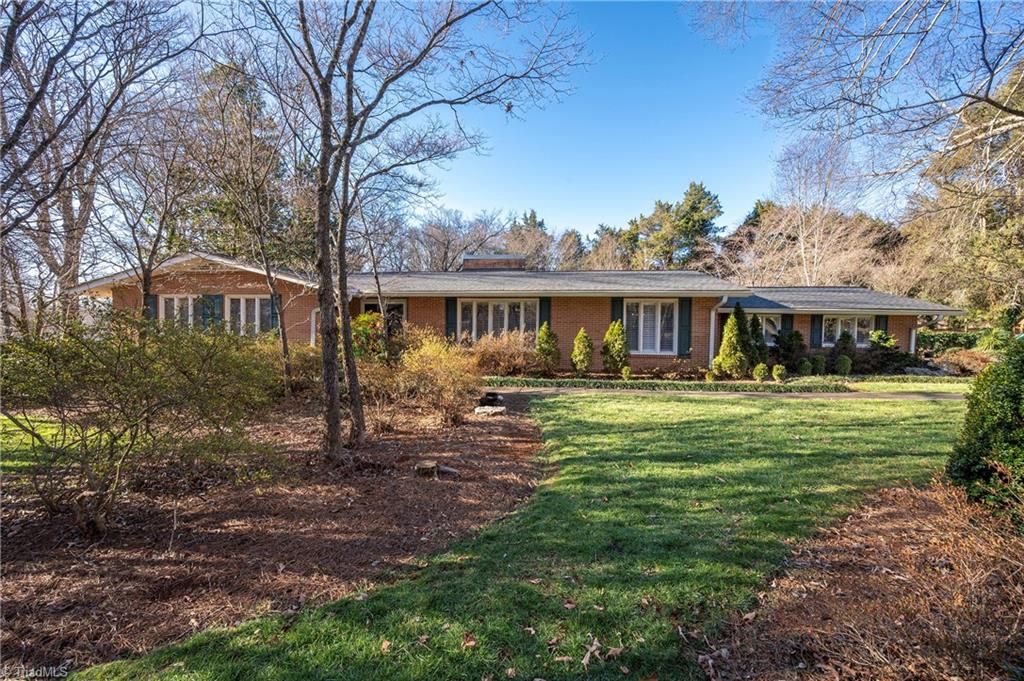 4255 Briar Creek Road, Clemmons, NC 27012