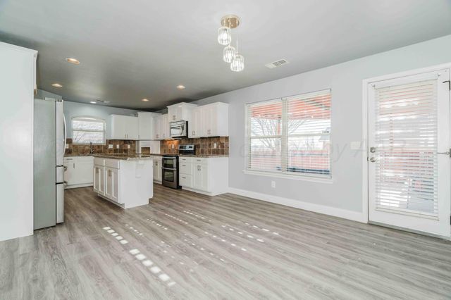 8304 SHREVEPORT Drive, Amarillo, TX 79118