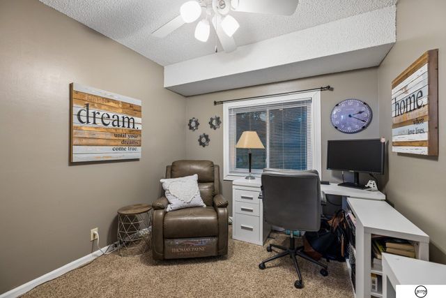 4800 Huddersfield Court, Lincoln, NE 68516